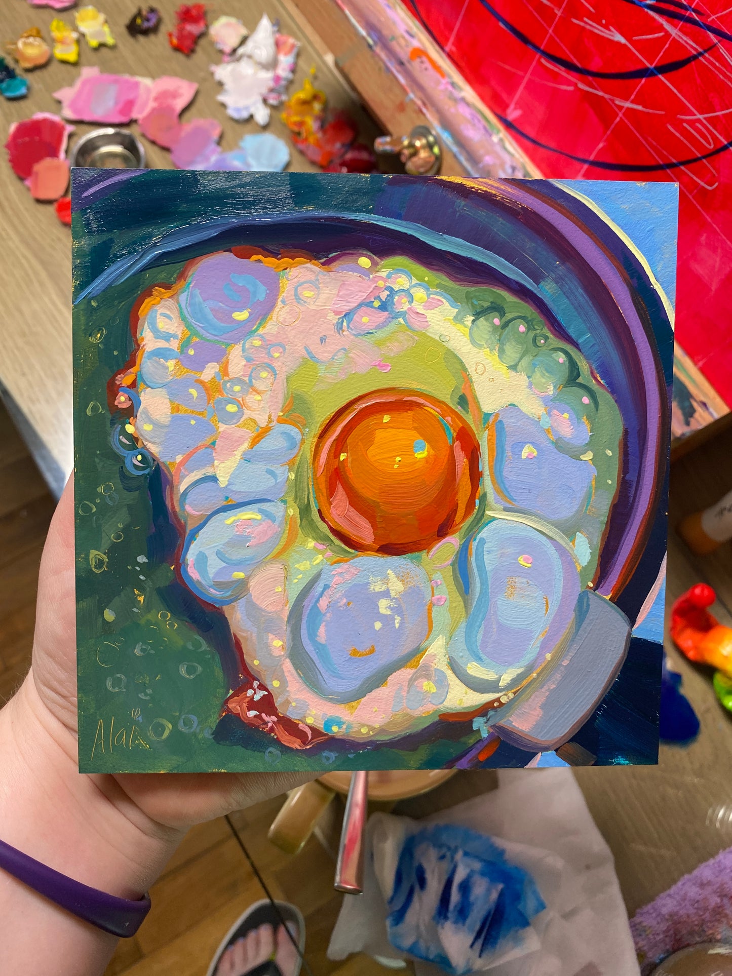 Huevo sobre pintura al óleo de oro