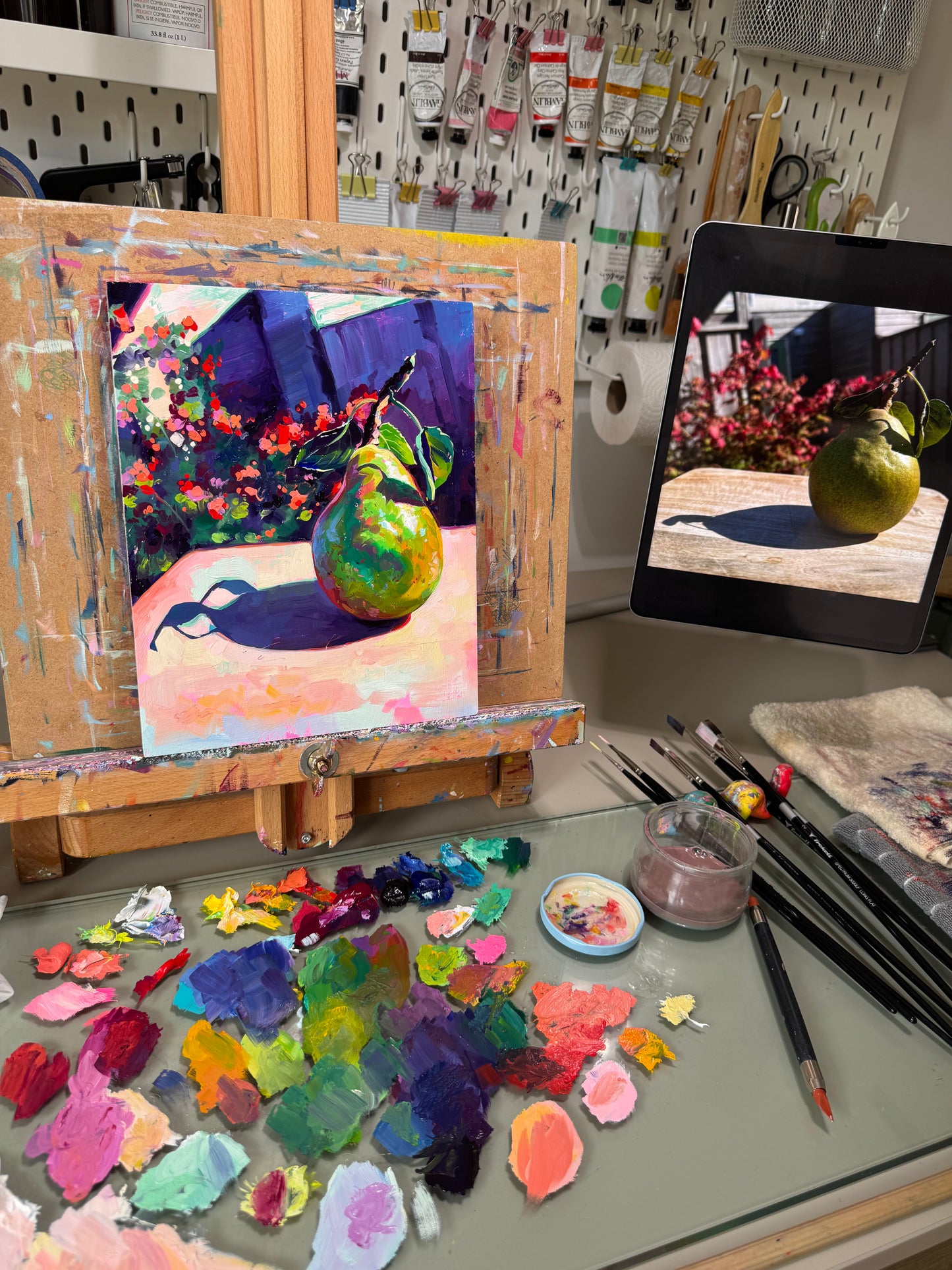 Pear and sunlight - Original Oil Painting