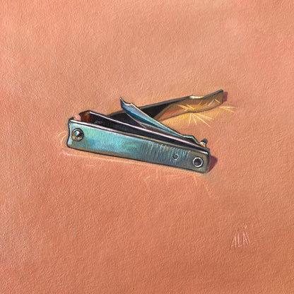 Original oil painting by Alai Ganuza titled "Nail clipper". A metallic nail clipper rendered in thick impasto with vibrant teal and golden reflections, casting a soft shadow on a warm terracotta-colored background.